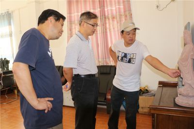 Director Zhang visited our company